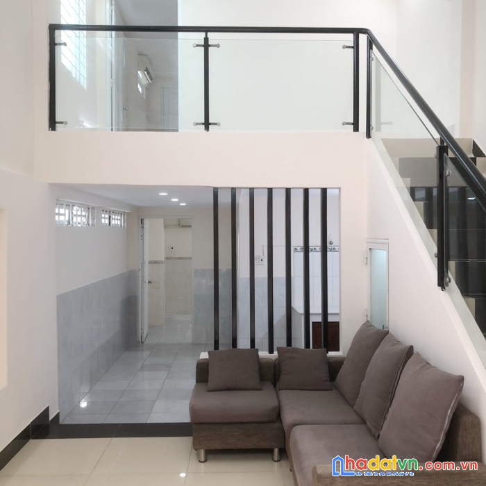 Cho thuê nhà căn góc nguyên căn nhánh 2 dương bá trạc p1q8