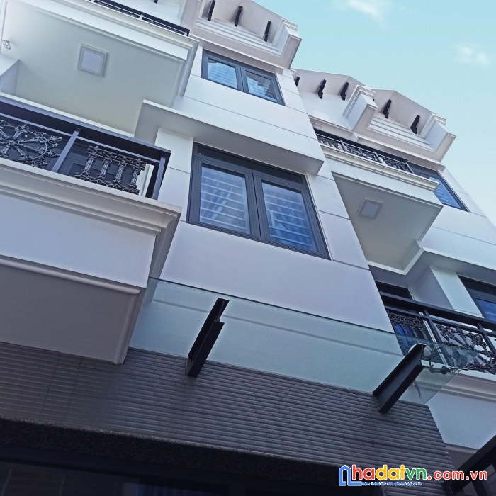 Bán nhà hxh 5m âu cơ p9 tân bình,116m2,ngang hiếm 7.6m,3tầng mới,10 tỷ8.