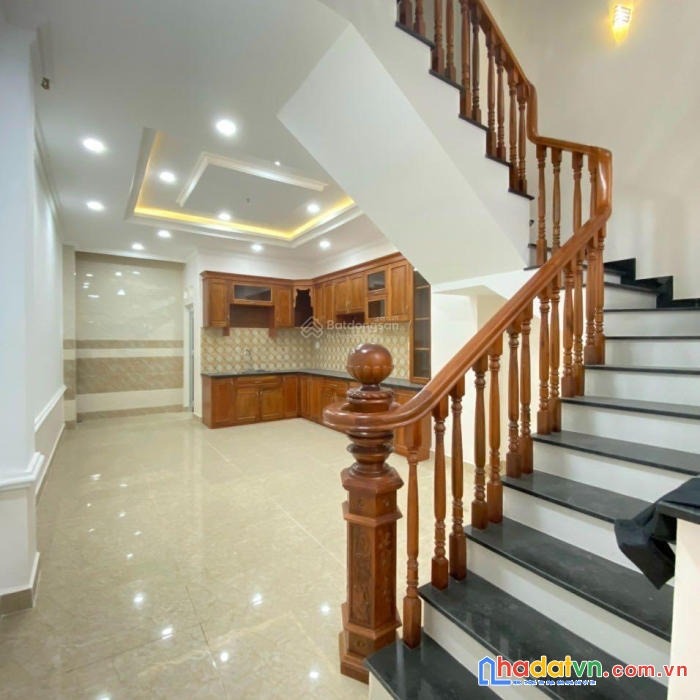 Chủ kẹt bóng - bán nhà 4 tầng ngô gia tự, 40m2 chỉ 6.5 tỷ