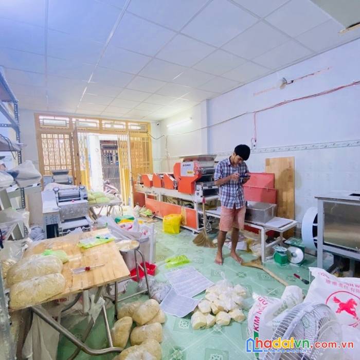 Nhà 2 tầng mới đẹp  hẻm xe hơi thông khu vip lê văn quới chỉ có 3 tỷ 5