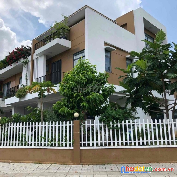 Chính chủ cần cho thuê căn góc vị trí cực đẹp thuận lợi kinh doanh