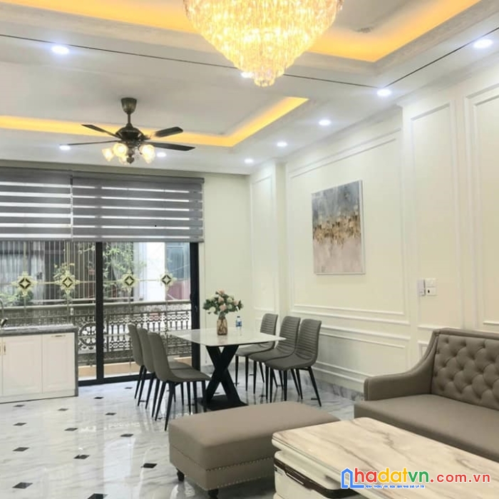 Bán gấp nhà phố láng, đống đa, 82m2x4t, mt4m, 2 mặt ngõ chỉ 5.7 tỷ