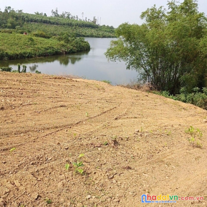 Tuyệt phẩm ngủ quên - lương sơn hòa bình - bám hồ - đường bê tông - giá rẻ