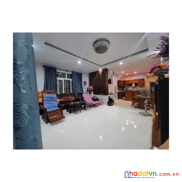 Hiếm nhà bán chỉ 63tr/m,giảm hơn 2 tỷ,chủ ngộp cần bán nhà đường phú thuận quận 7.
