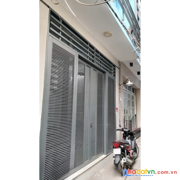 Nhà mới, đẹp, nở hậu hẻm bùi minh trực p5q8. trệt, lầu. giá 4,35 tỷ tl
