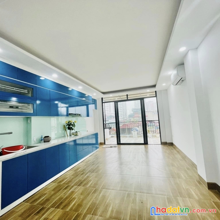 Bán nhà thanh xuân phố cù chính lan, 40m, 8t, mt 4m, nhà đẹp, ở ngay, gara otô, 11 tỷ, 0937651883.