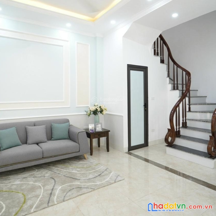 Giá tốt chào năm mới – nhà mới bồ đề, long biên – 30m2 – 3,4 tỷ – 5 tầng