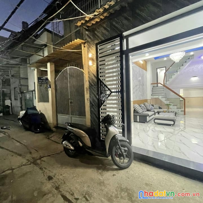Bán nhà thụy khuê-37m-2 thoáng-ngõ thông-tiện ích-3tỷ