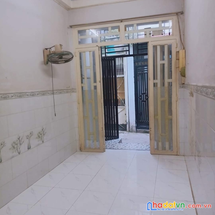 Chính chủ bán nhà hẻm 1/ bến vân đồn