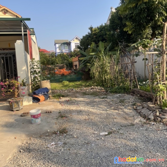 Cần bán lô đất làn 2 chợ chiều, thị trấn hồ, thuận thành, bn, giá 1,x tỷ