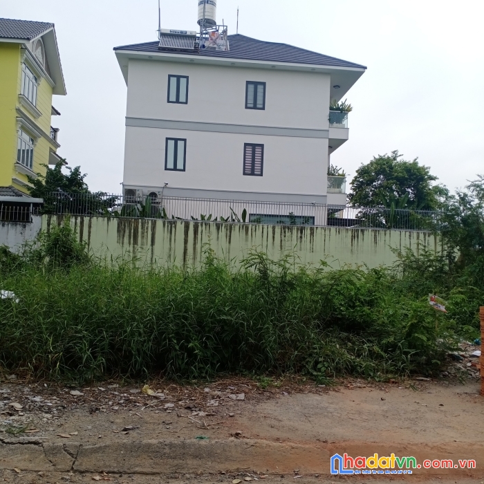 Bình thạnh, bán gấp lô đất 15 x 20m, khu biệt thự cao cấp, chỉ 30 tỷ 500