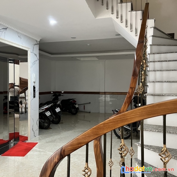 Bán ccmn phố kim ngưu, hbt,vừa ở vừa cho thuê , hiệu suất cao, giữu tiền tốt . 900triệu 1 năm