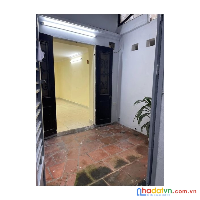 Bán nhà tt phố đào tấn dt 55m2 cổng riêng giá 1,38 tỷ