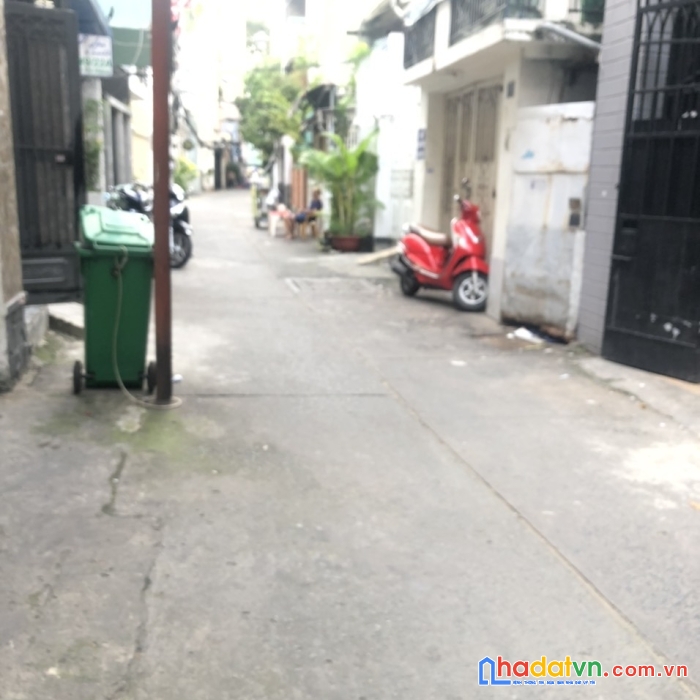 Bán nhà bùi đình túy ô tô đỗ cửa kinh doanh sổ hồng riêng .giá 1,75 tỷ