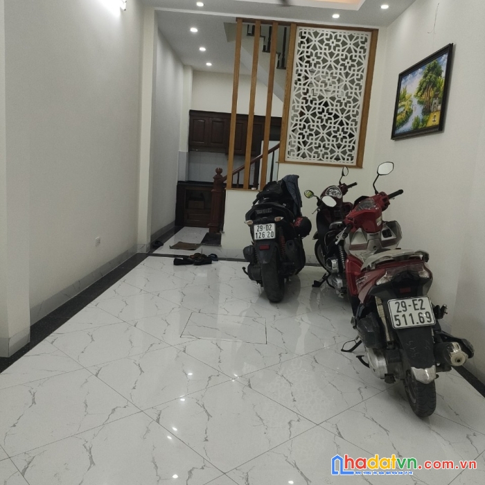 Bán nhà phố cự lộc thanh xuân 35m2 x5 t 7,38 tỷ ô tô kd