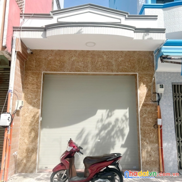 Nhà mặt tiền (4.4x14m) trệt/lửng/lầu đường nguyễn văn của p13q8