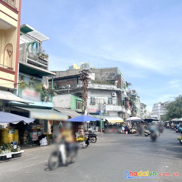 Nhà 4 tầng mặt tiền ngay bến xe chợ lớn đường trang tử p14q5