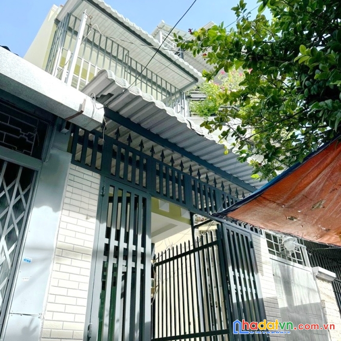 Nhà mới 2 tầng bông sao thông bùi minh trực p5q8 giá 3tỷ780