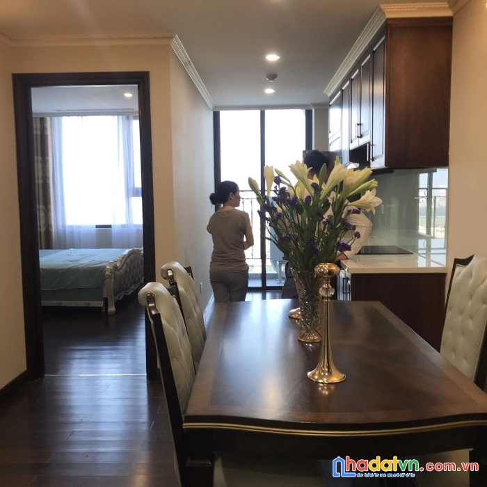 Bán chung cư cao cấp hc golder city 319, phố hồng tiến, căn góc 2 ngủ full nội thất, giá chỉ 3.2 tỷ