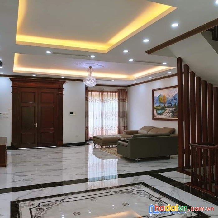 Bán nhà phố nguyễn khuyến, hà đông, 100m2x5t, mt4.2m, ô tô vỉa hè giá 14 tỷ