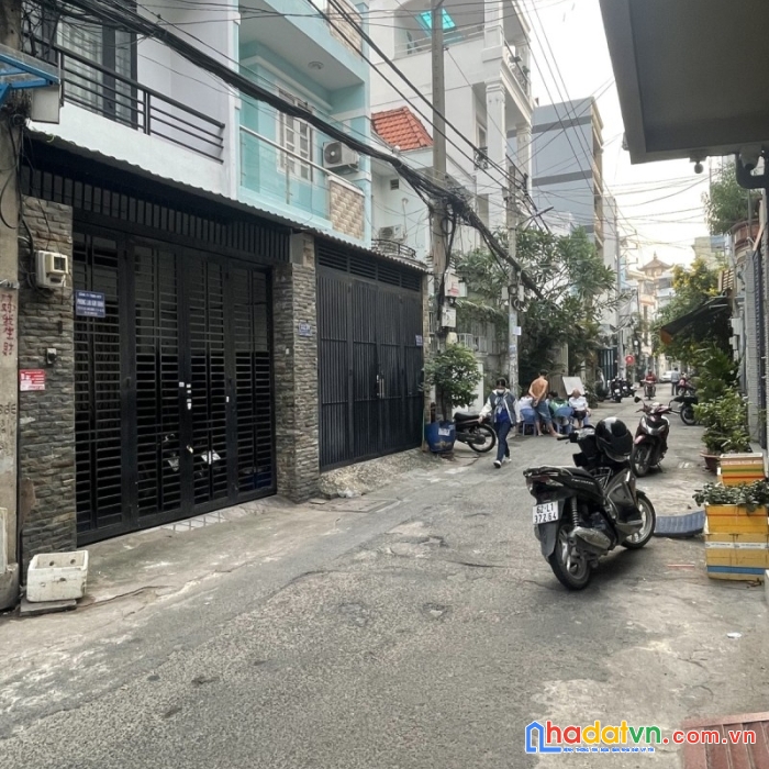 Gấp xoắn - nhà hxh thông phan văn trị gò vấp - 37m2  3.5x10.5 hơn 3 tỷ tl