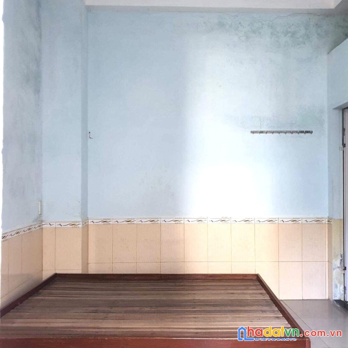 .nhà đỗ quang, góc kiệt thẳng 2.5m, 40m ra mặt tiền, 1.6 tỷ