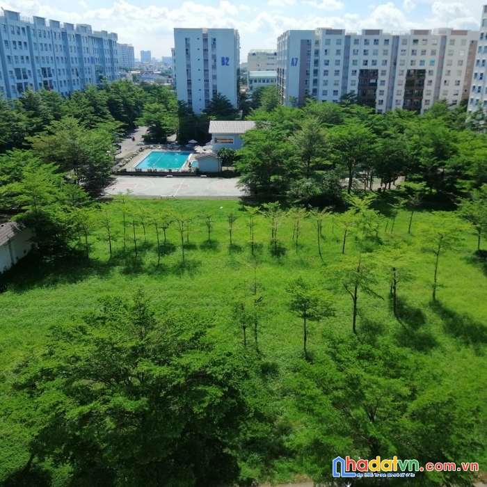 Bán căn hộ1 pn  ehome3 tây sài gòn view hồ bơi