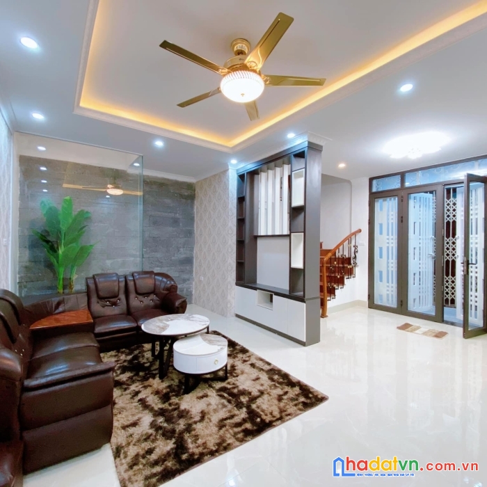 Bán nhà ngõ 183 hoàng văn thái - ngõ thông - nhà đẹp gần phố  full nội thất - 45m2_5 tầng_6,35 tỷ