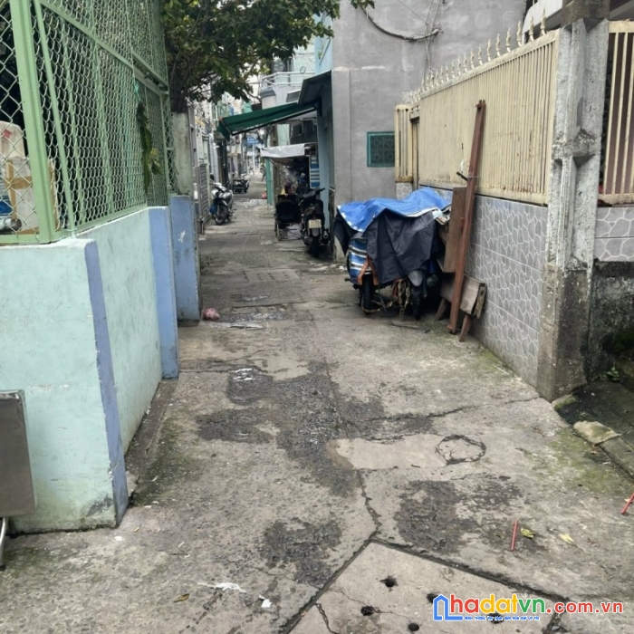 Bán gấp  nhà phan đình phùng phú nhuận - 23m2 - giá chỉ 2 tỷ 6 - giá rẻ đầu tư