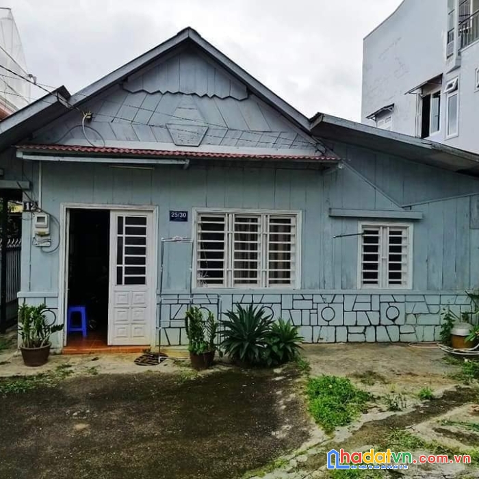 Nhà gỗ gần nhà thờ con gà phường 3 đà lạt, diện tích 140m2 giá 7,6 tỷ