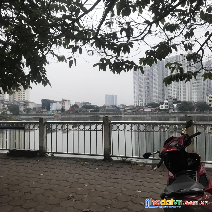 Hạ chào 1 tỷ, bán nhanh nhà hạ đình 50m, 5t, mt 4.5m, view hồ, kd đỉnh, 12 tỷ, 0937651883.