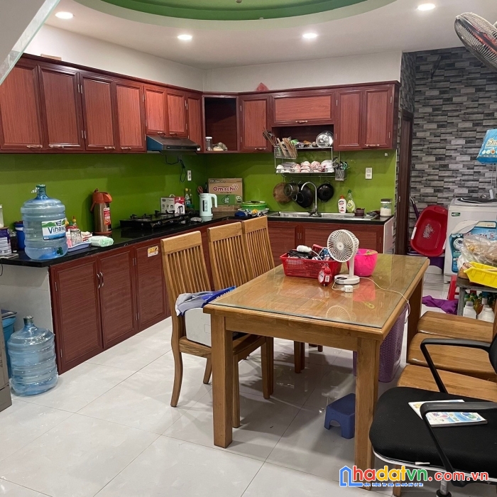 Mặt tiền p. tân phú quận 9, 65m2 4 tầng tn 30tr khu phân lô. giá 6.5 tỷ tl.