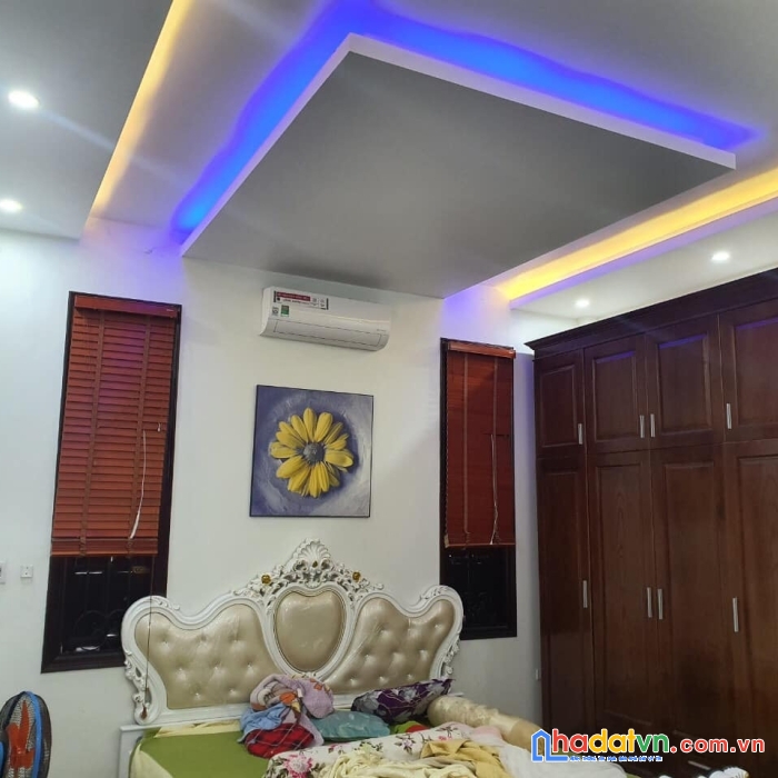 Bán nhà hoàng đạo thành 35m 4 tầng giá 3.2 tỷ - ngõ nông - nhà đẹp ở luôn