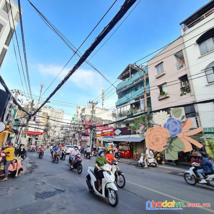 Chính chủ bán nhà đường lê lợi ngay chợ gò vấp dt 156( 6*26) giá 26,5 tỷ