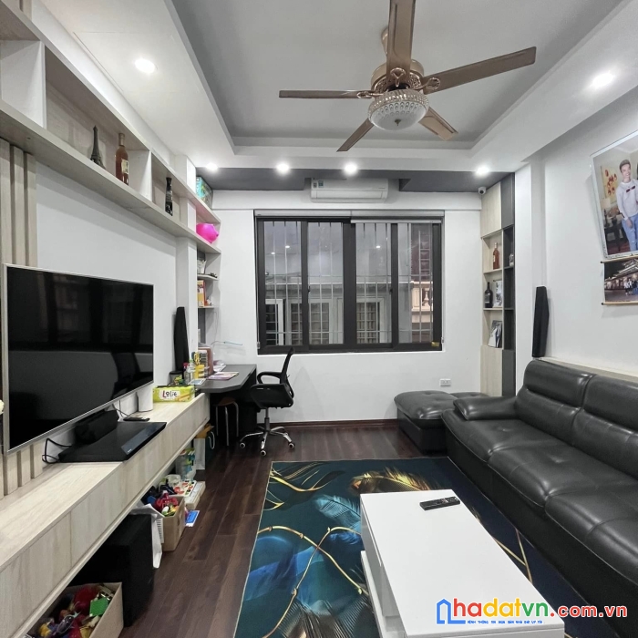 Bán nhà phố trần quang diệu, đống đa, phân lô, ô tô, 35m2 5 tầng, giá 6.6 tỷ