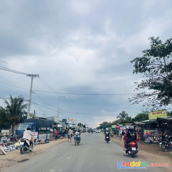 Gía 3tr8/m chủ ngợp bán miếng trung tâm tân châu 