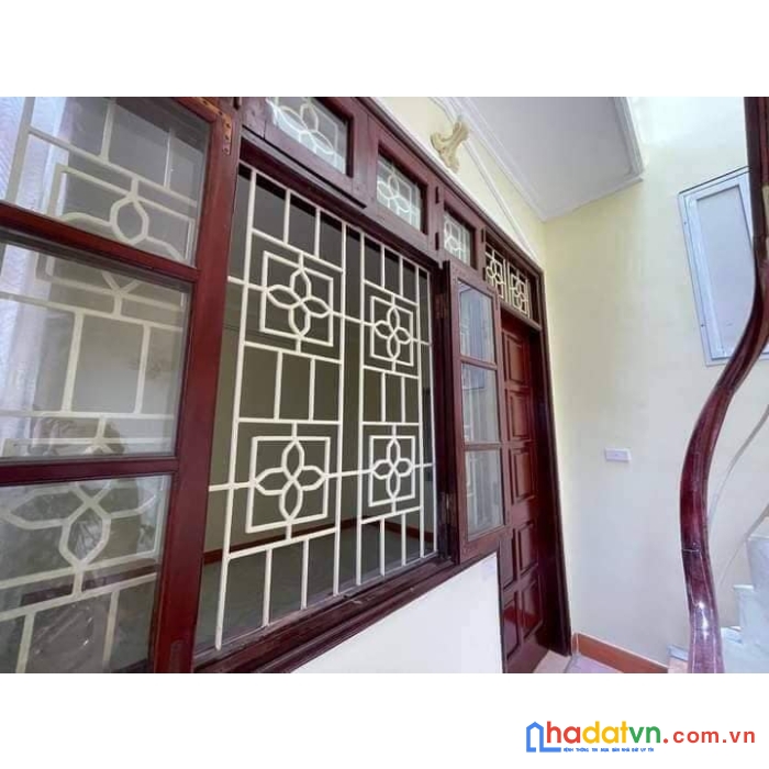 Bán nhà phố bạch mai, dt 25 m2 x6 tầng đầy đủ công năng. giá 2,2 tỷ.