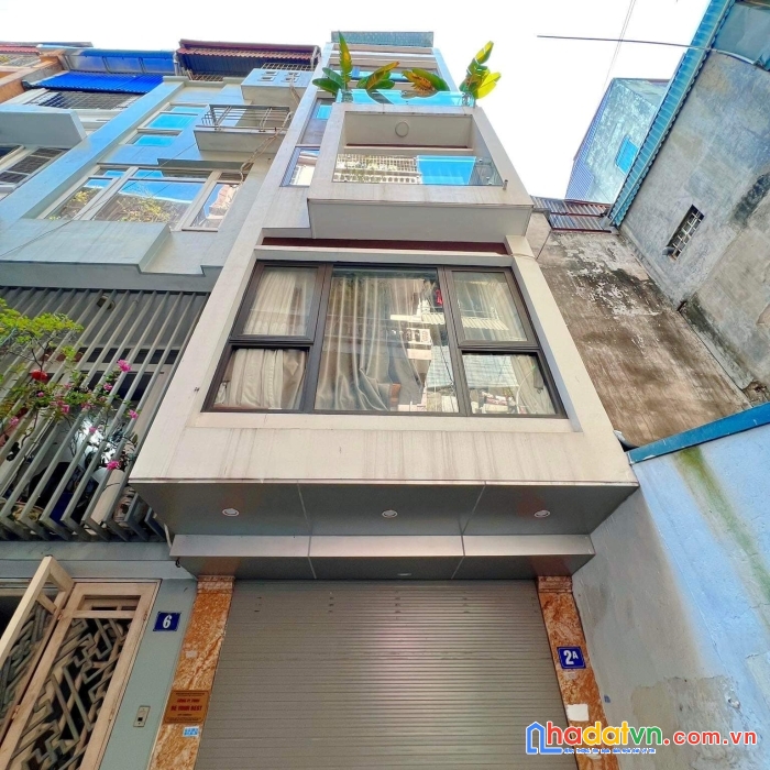 Cần bán gấp nhà phố huỳnh thúc kháng 50m2 x 6 tầng nhà đẹp thang máy gara phân lô vỉa hè kinh