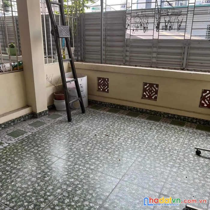 Yên hoà cầu giấy 28m2 x 6 tầng chỉ nhỉnh 3 tỷ