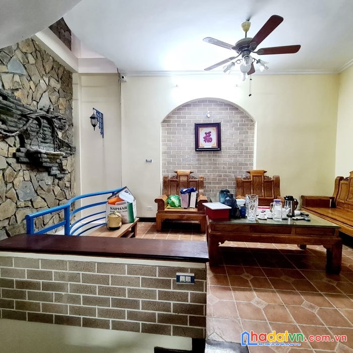 Nhà ngọc thụy long biên 20m ô tô tránh 40m 4 tầng mặt tiền 3.5m chỉ 2.9 tỷ