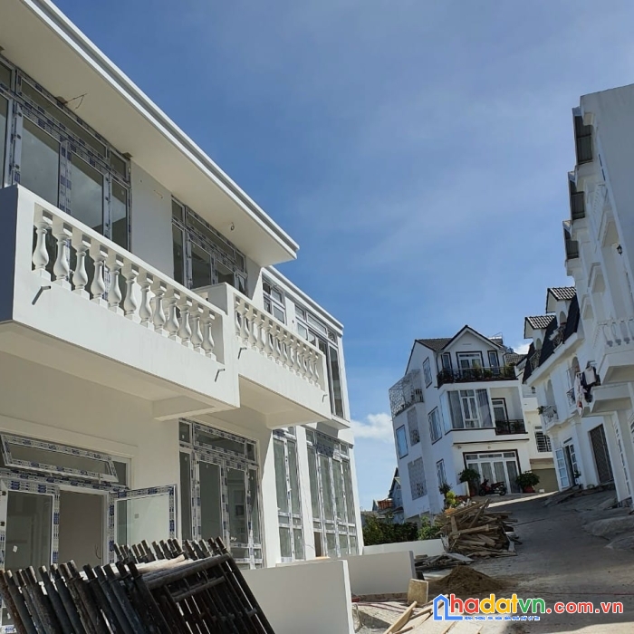 Bán gấp nhà đẹp mới xây đường nguyễn trung trực, đà lạt giá 7.6 tỷ