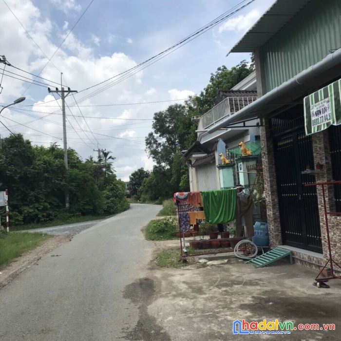 Bán nhanh căn nhà mặt tiền đường nhựa phú mỹ