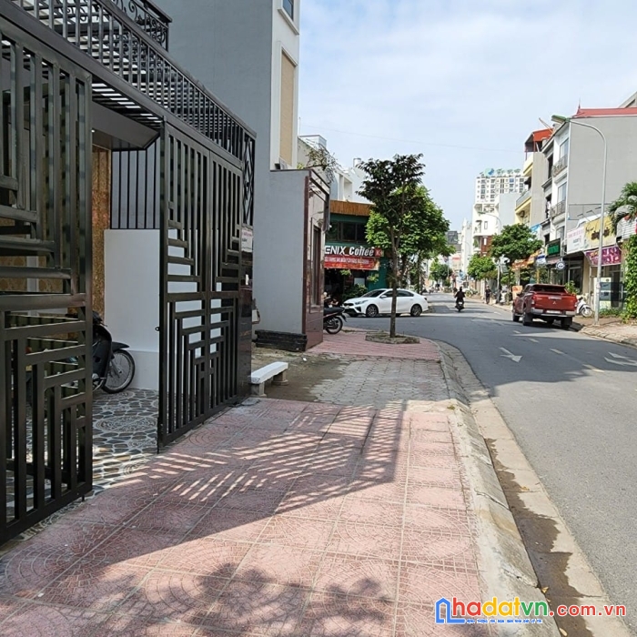 Tài chính nhỉnh 2 tỷ có ngay nhà 5 tầng mới tinh tại phúc lợi, an sinh.