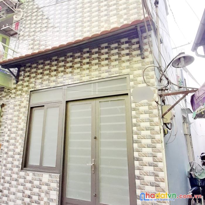 Nhà căn góc hẻm hưng phú phường 10 quận 8. giá 2,25 tỷ tl
