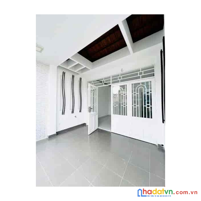 Mặt tiền kinh doanh vĩnh hội  ngang 4 x10 - 3 tấm q4 thu nhập 60 triệu tháng