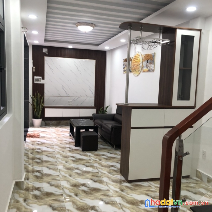 Nhà ngon xô viết nghệ tĩnh p21 bình thạnh 28m 2 tầng giá 2,5 tỷ