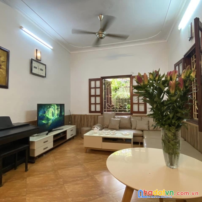 Bán nhà đội cấn, rộng, thoáng, giá hợp lý, 53m2, 5,3 tỷ