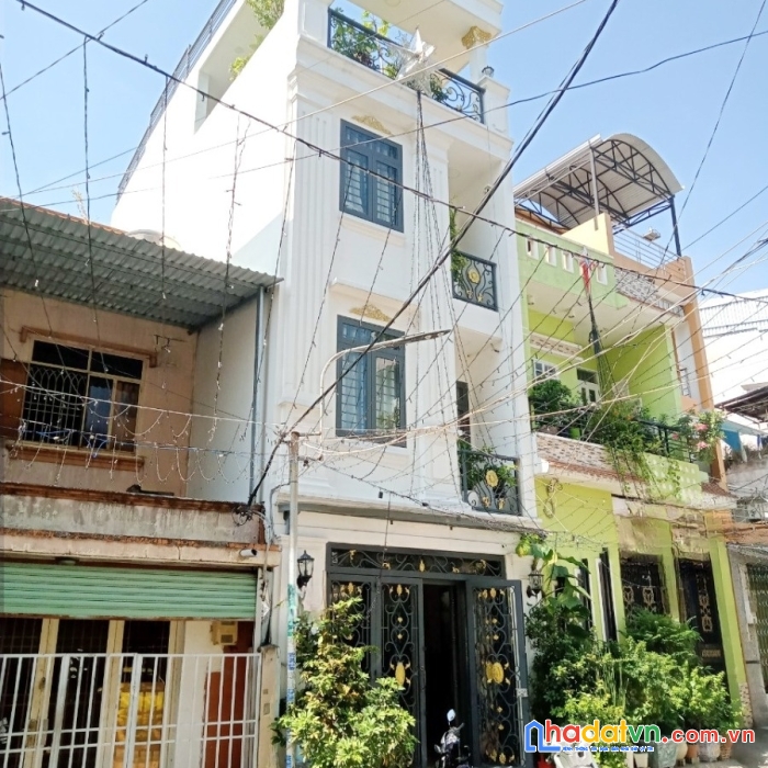 Nhà bán đường số 266 bùi minh trực p6q8 giá : 10.7 tỷ