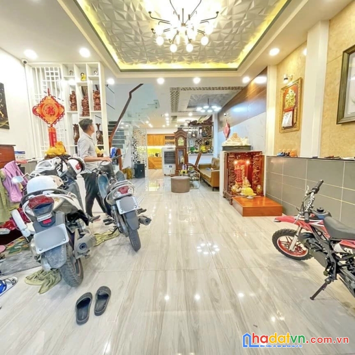 Nhà mới 3 tầng, 4pn, khu cao cấp kiều đàm, p tân hưng, quận 7. 10 tỷ 8