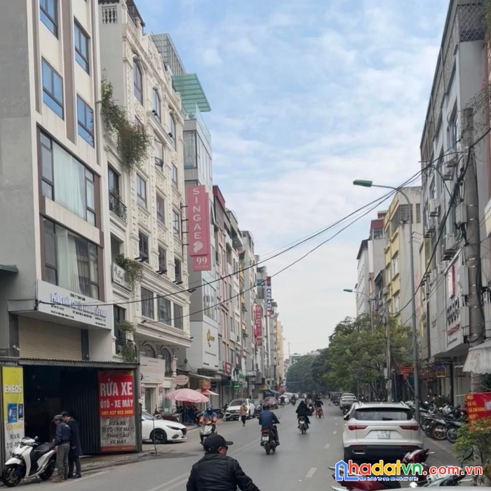 Hiếm quá! chủ cần tiền bán gấp nhà mặt phố trung phụng 55m2 - mt 5,6m - giá 21 tỷ - lh: 0393468944